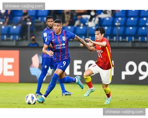 阿森纳中场控制力确保比赛节奏，勒沃库森难以组织有效进攻体系